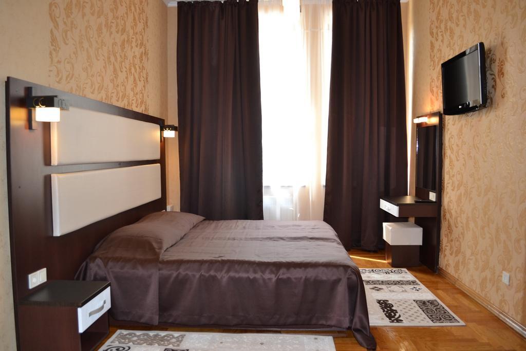 Hotel Star Mukacheve Ngoại thất bức ảnh